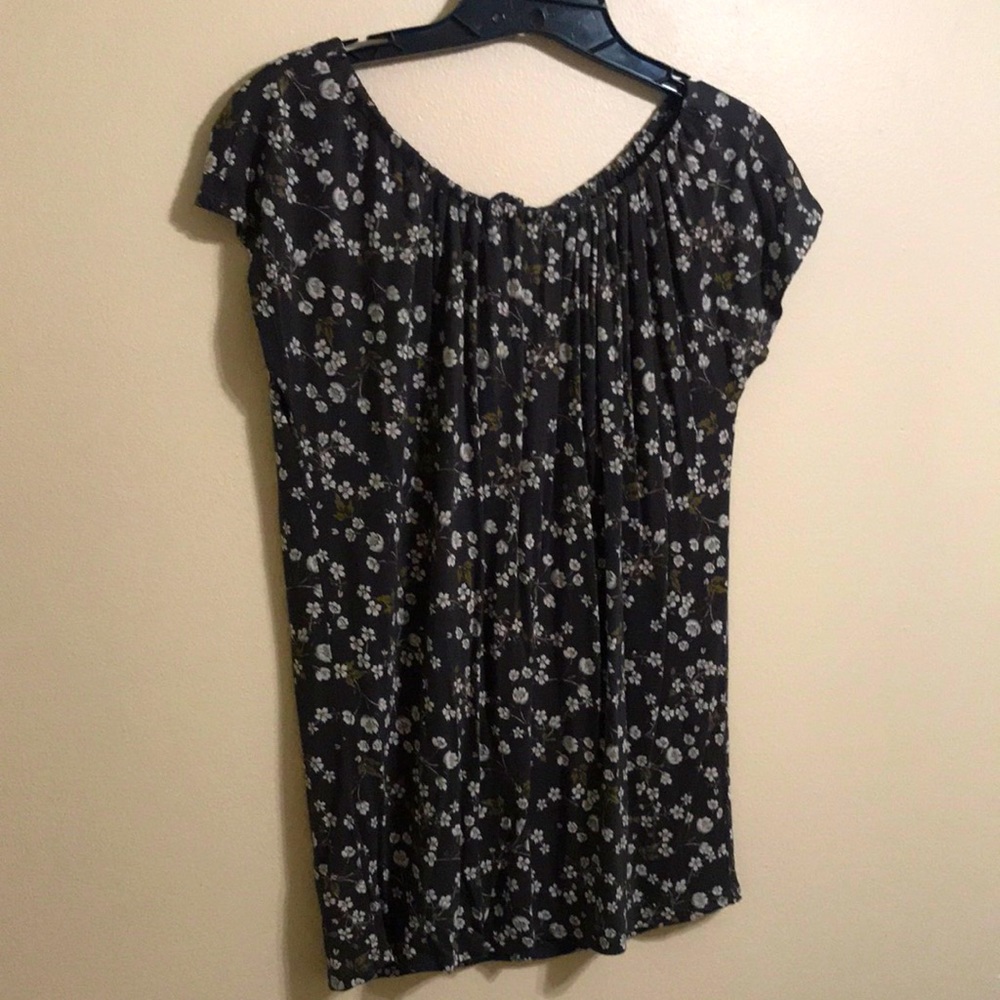 LOFT flower top